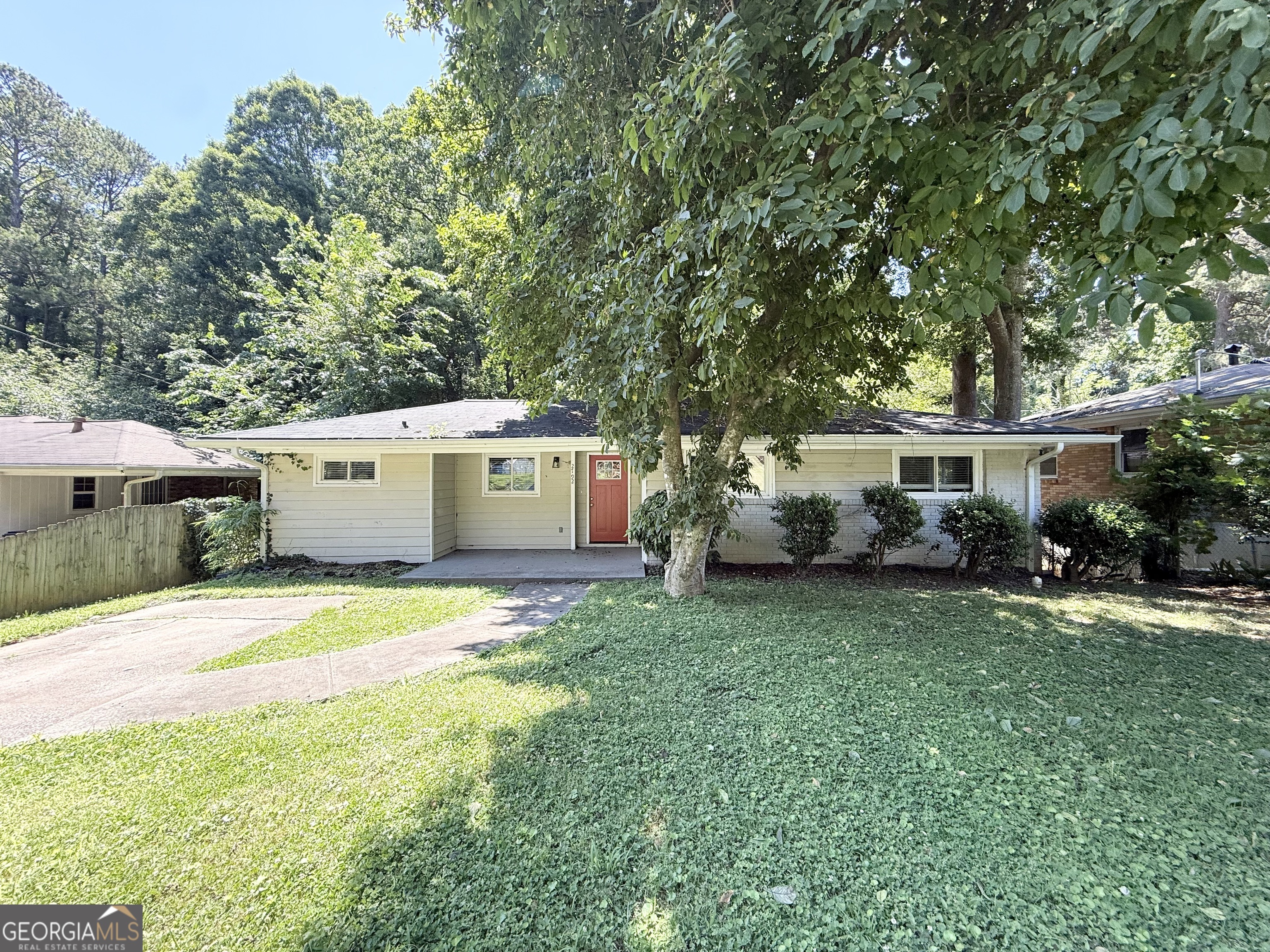 2792 Plantation DR