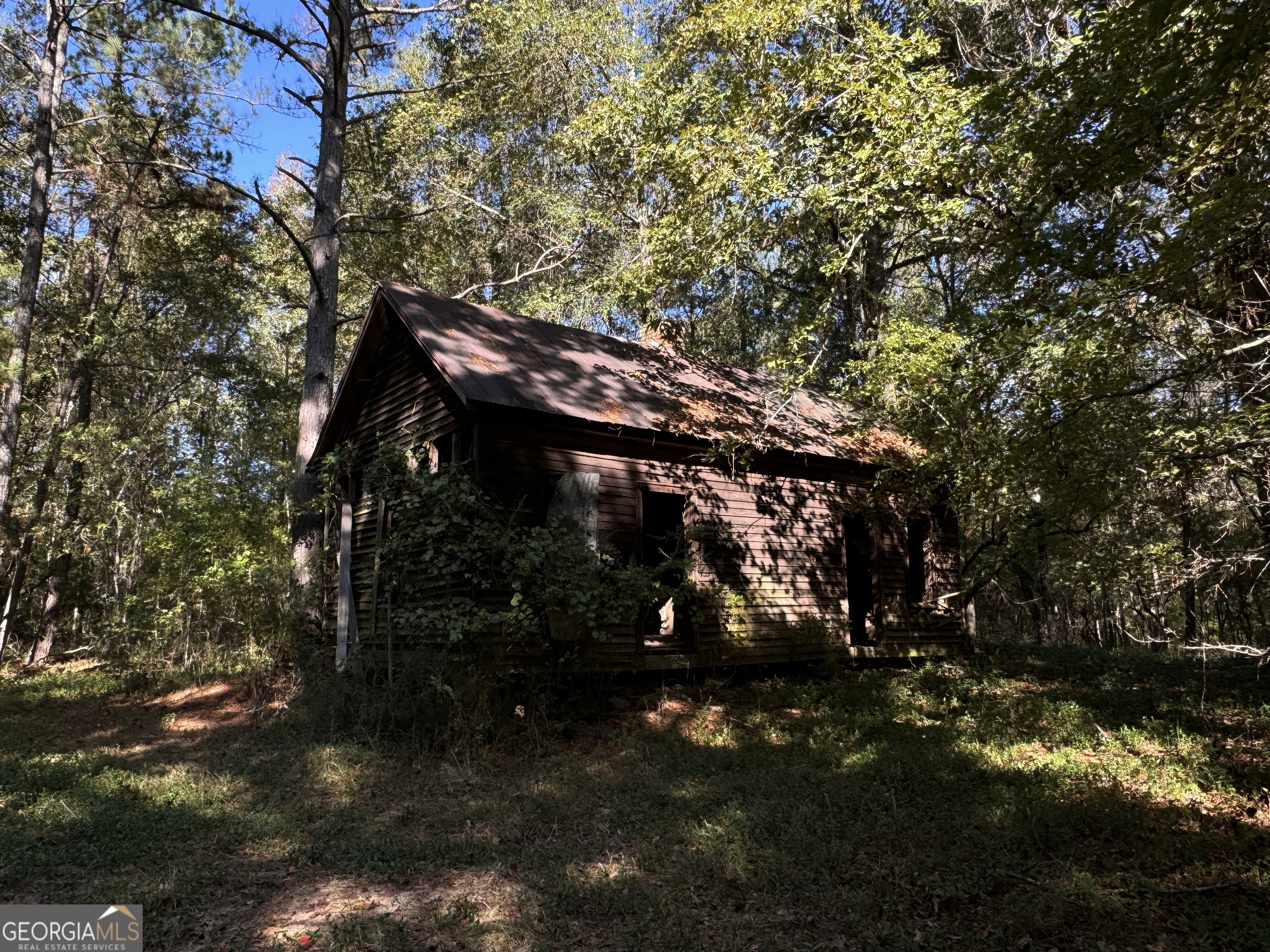 1044 W Ellis RD