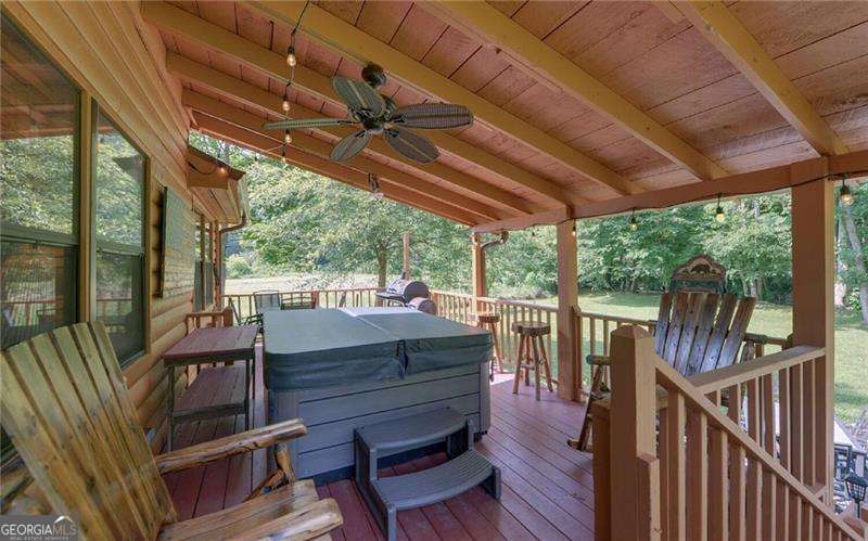 Blairsville, Georgia 30512, United States, 2 Bedrooms Bedrooms, ,2 BathroomsBathrooms,Residential,Active,120580