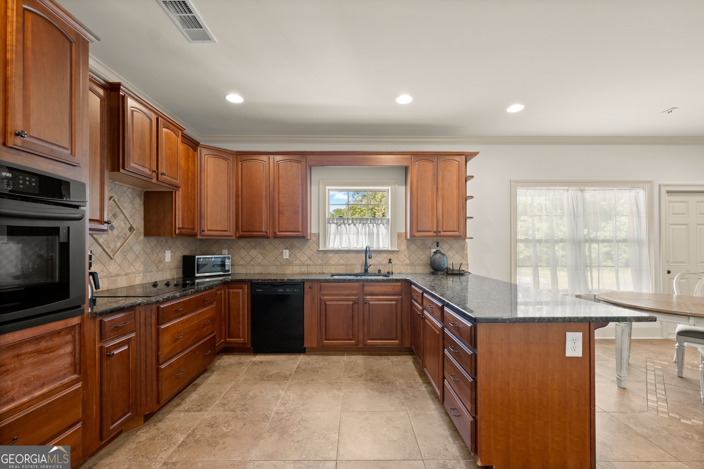 Cleveland, Georgia 30528, United States, ,Commercial,Active,18749