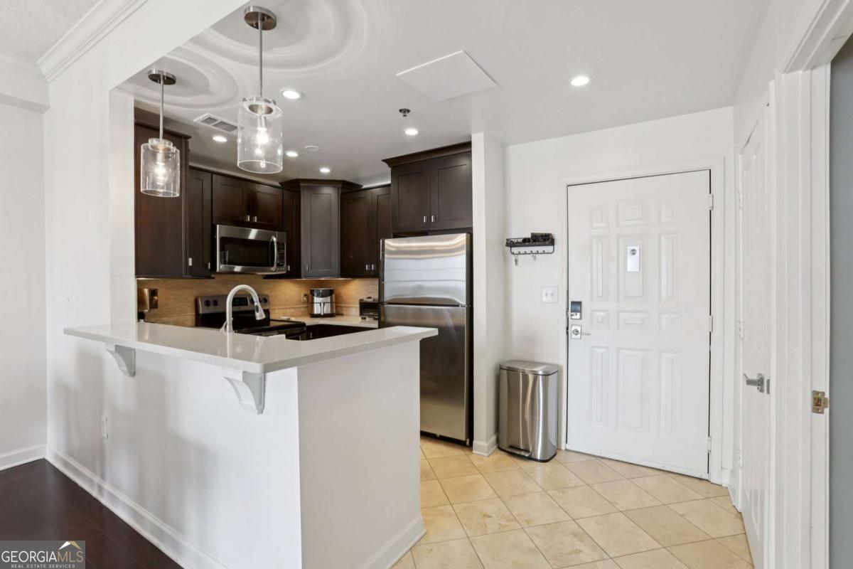 1101 Juniper ST NE 1012