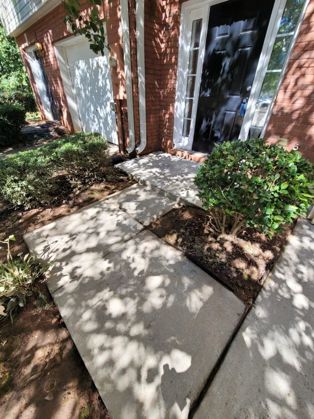 listing image 0