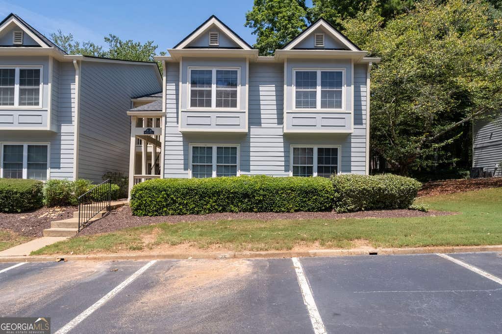 Photo of 27 Doranne Court SE #27, smyrna, GA 30080 (MLS # 10832128)