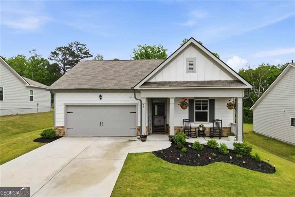 Photo of 49 Majestic Oak Circle, Dallas, GA 30132 (MLS # 10754997)