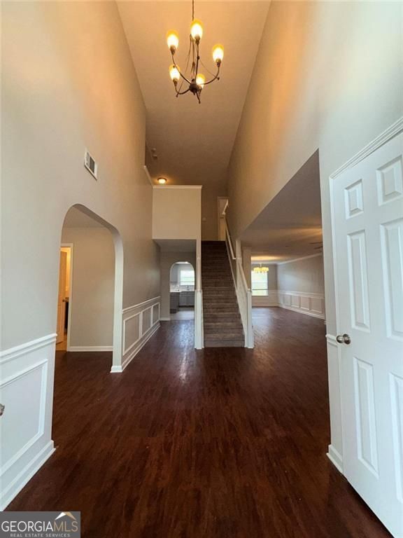 609 Vaughan DR