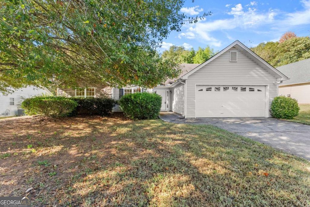 Photo of 1032 Harbins Pass Drive, Dacula, GA 30019 (MLS # 10624584)