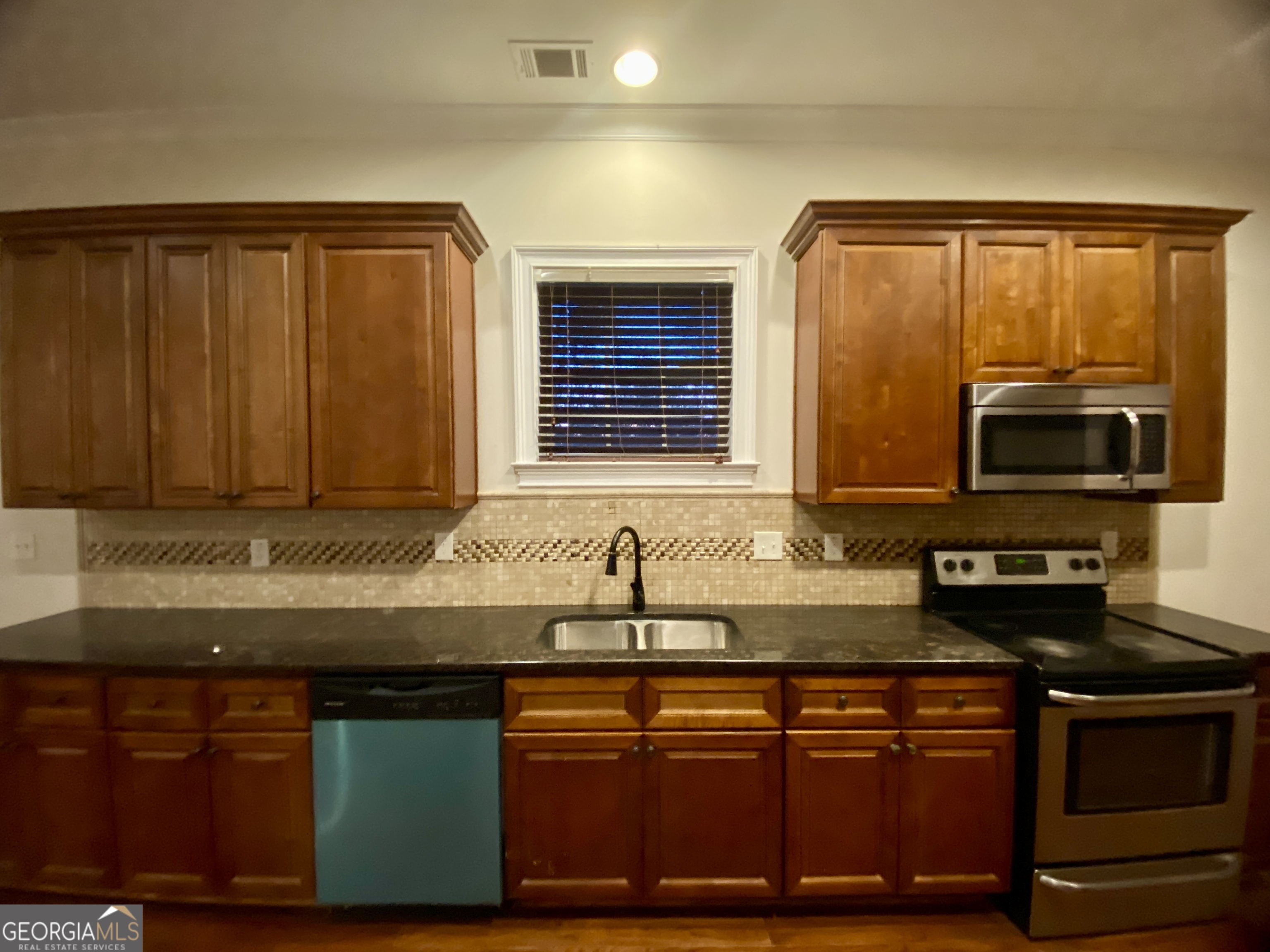 5859 Wedgewood Manor