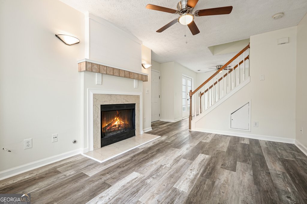 211 Chelsea CT