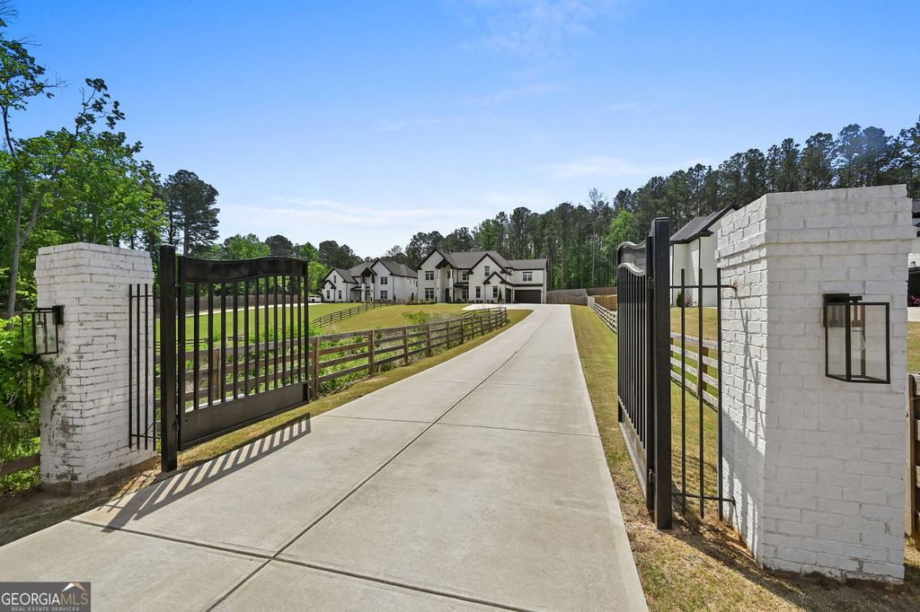 Photo of 2694 Thompson Mill Road, Buford, GA 30519 (MLS # 10755908)