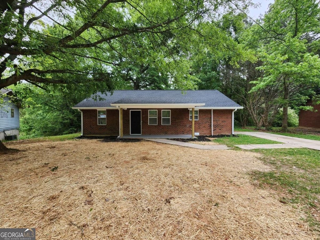Photo of 723 W Creek Circle, Monroe, GA 30655 (MLS # 10847020)