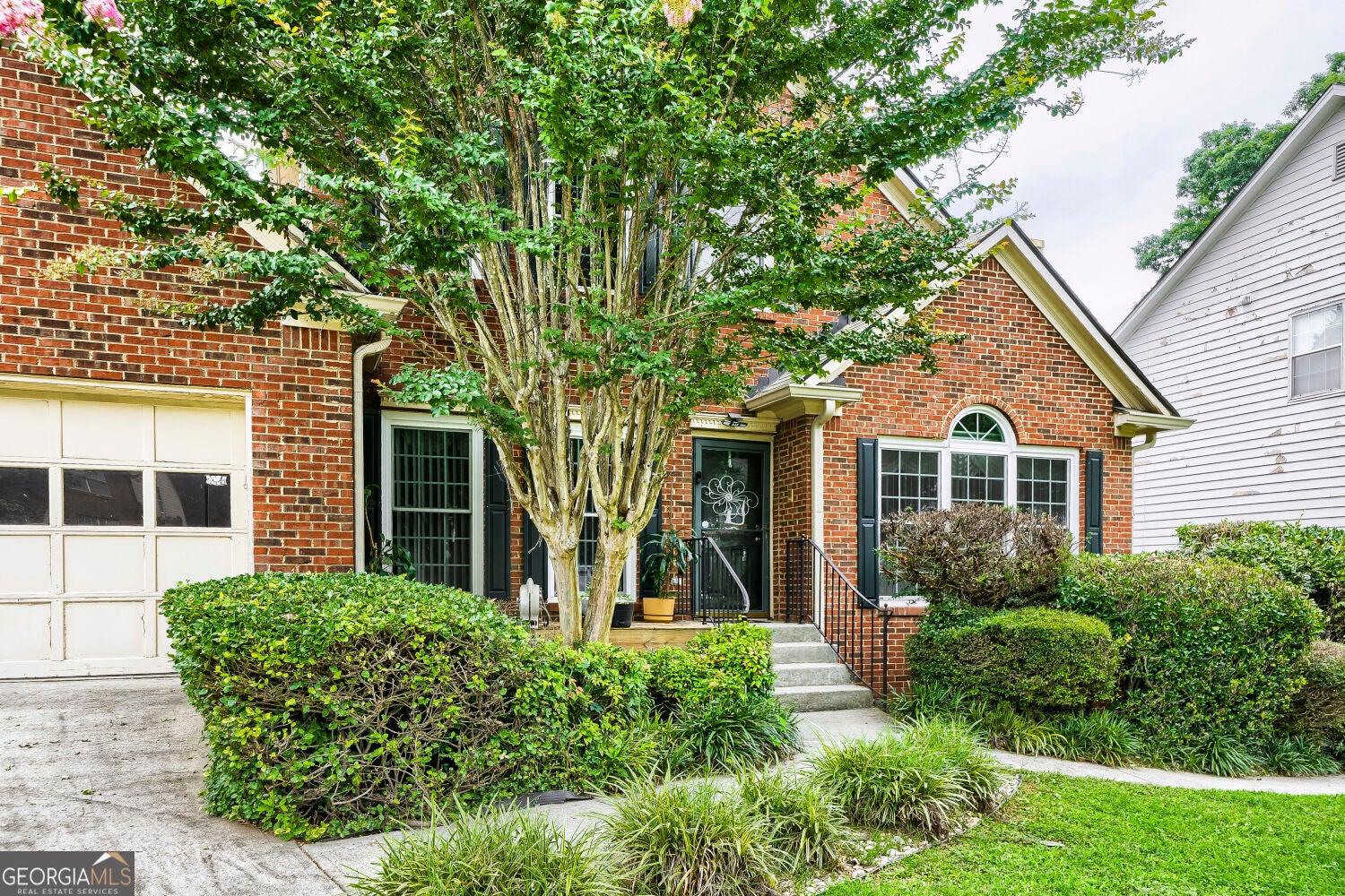 235 Saddle Bridge DR