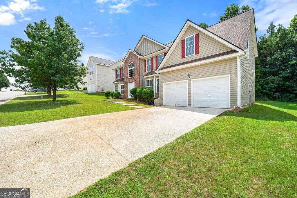 Photo of 3161 Berthas Overlook, Douglasville, GA 30135 (MLS # 10805395)