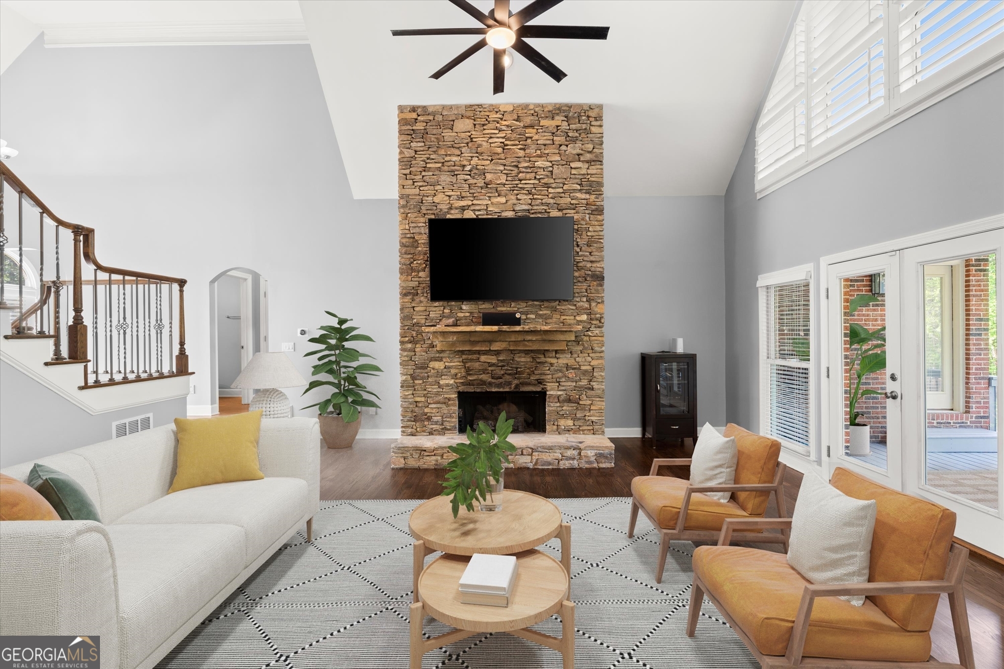 1043 Towne Lake Hills East
