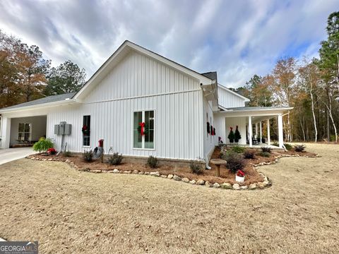 A home in Cochran