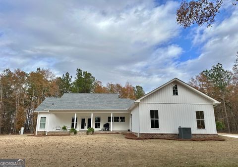 A home in Cochran