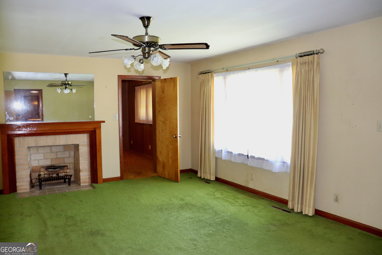5864 Porterfield CIR