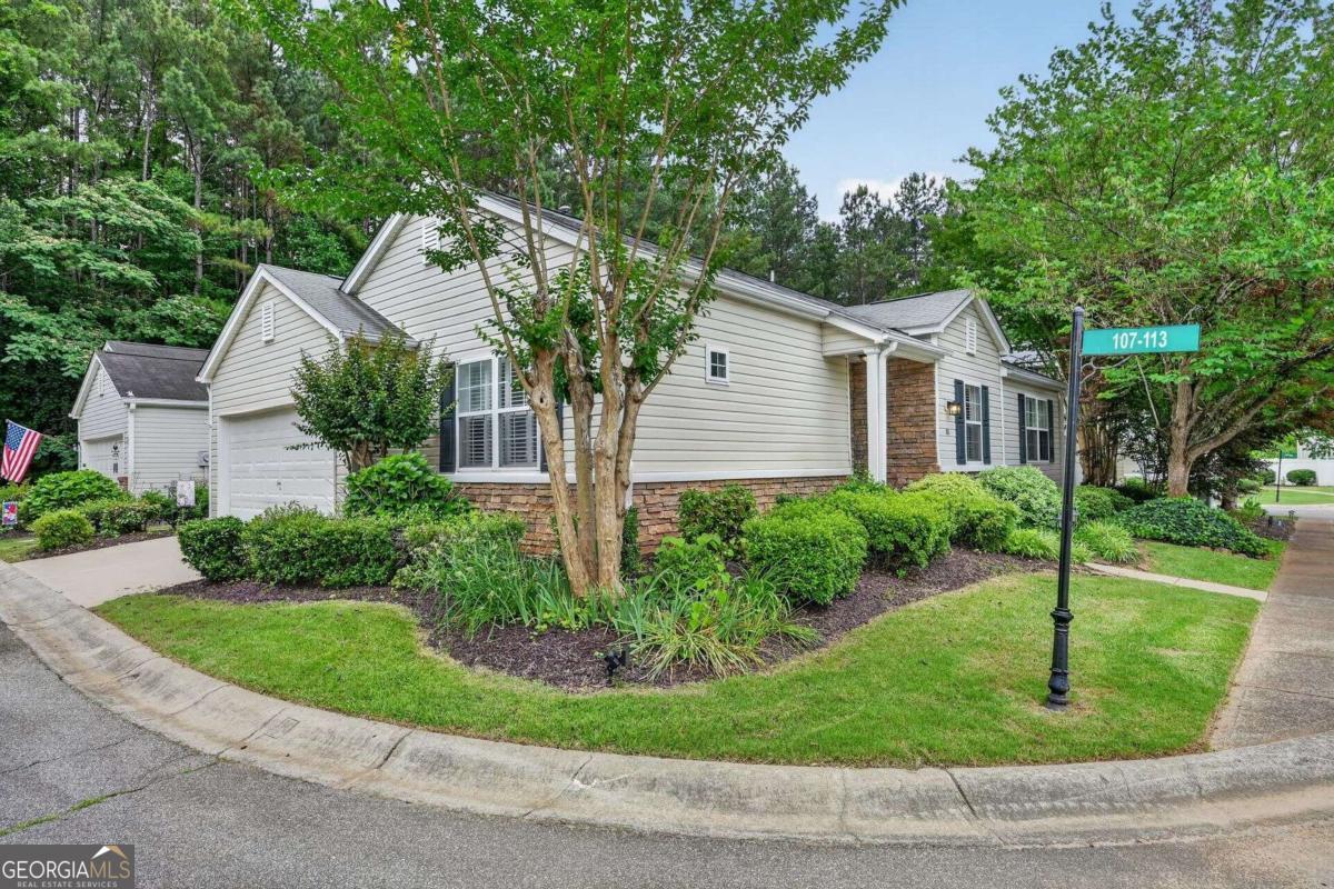 111 W Oaks CT