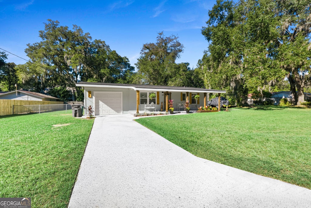 Photo of 135 Borrell Boulevard, Saint Marys, GA 31558 (MLS # 10878416)