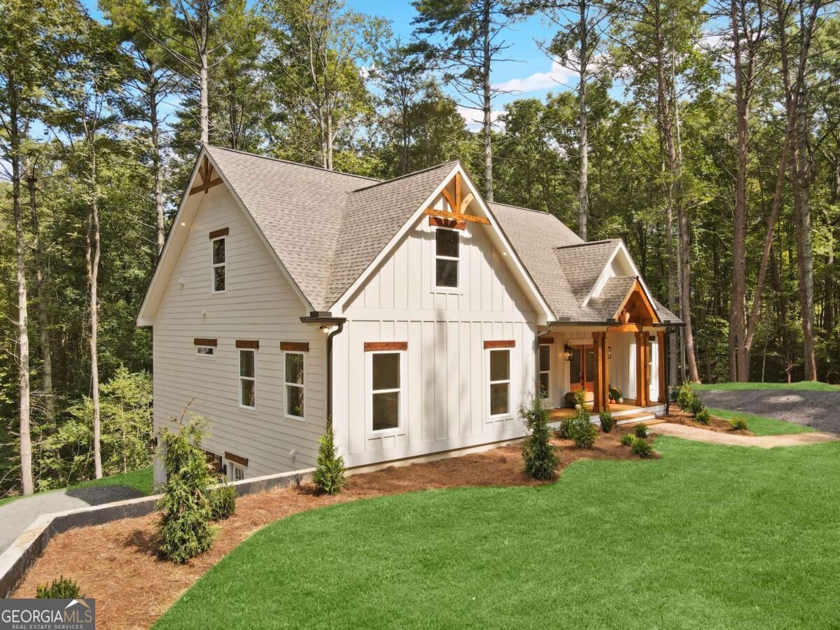 25 Riverhouse DR