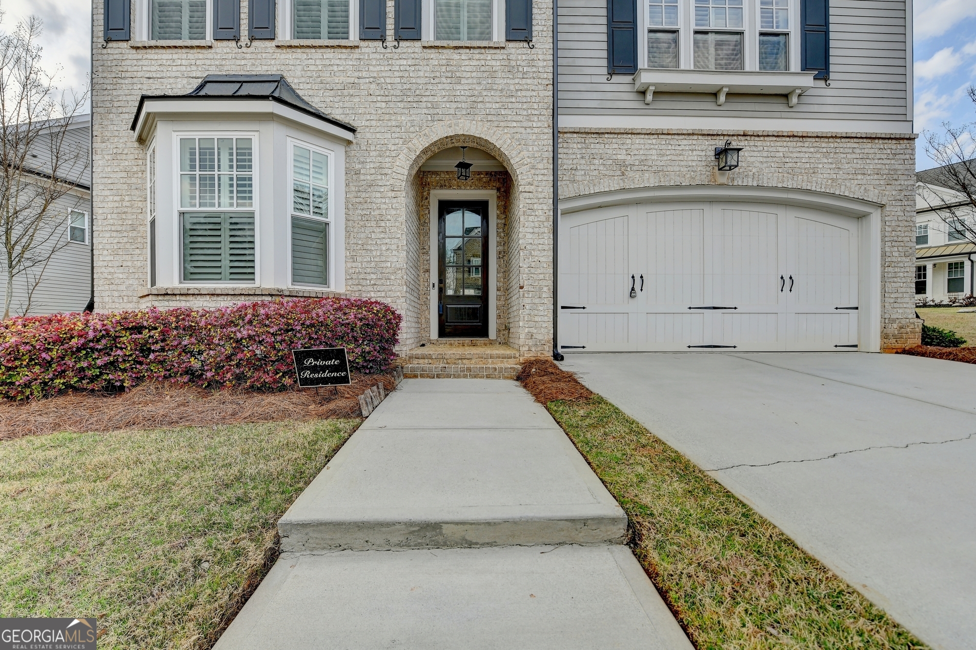 6585 Creekview CIR