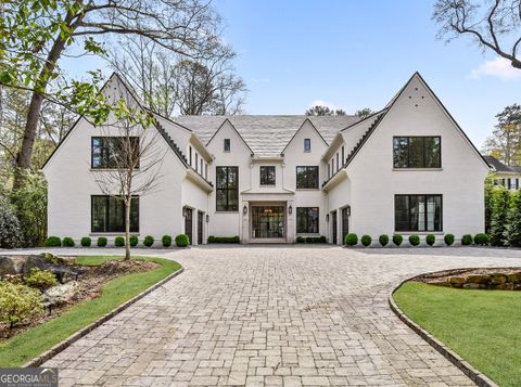 Photo of 258 Pineland Road NW, Atlanta, GA 30342 (MLS # 10538139)