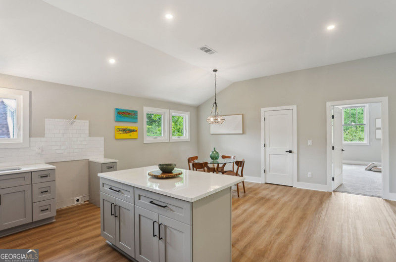 Atlanta, Georgia 30307, United States, 3 Bedrooms Bedrooms, ,2 BathroomsBathrooms,Residential,Active,126574