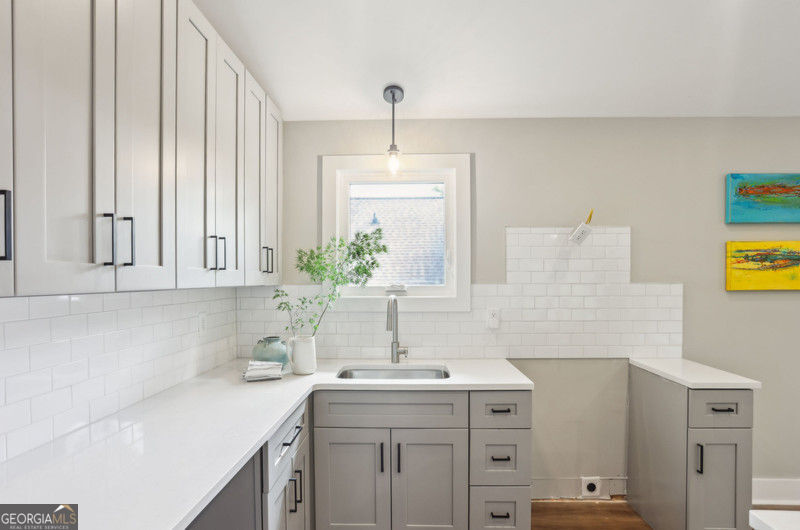 Atlanta, Georgia 30307, United States, 3 Bedrooms Bedrooms, ,2 BathroomsBathrooms,Residential,Active,126574