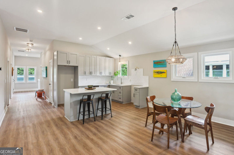 Atlanta, Georgia 30307, United States, 3 Bedrooms Bedrooms, ,2 BathroomsBathrooms,Residential,Active,126574