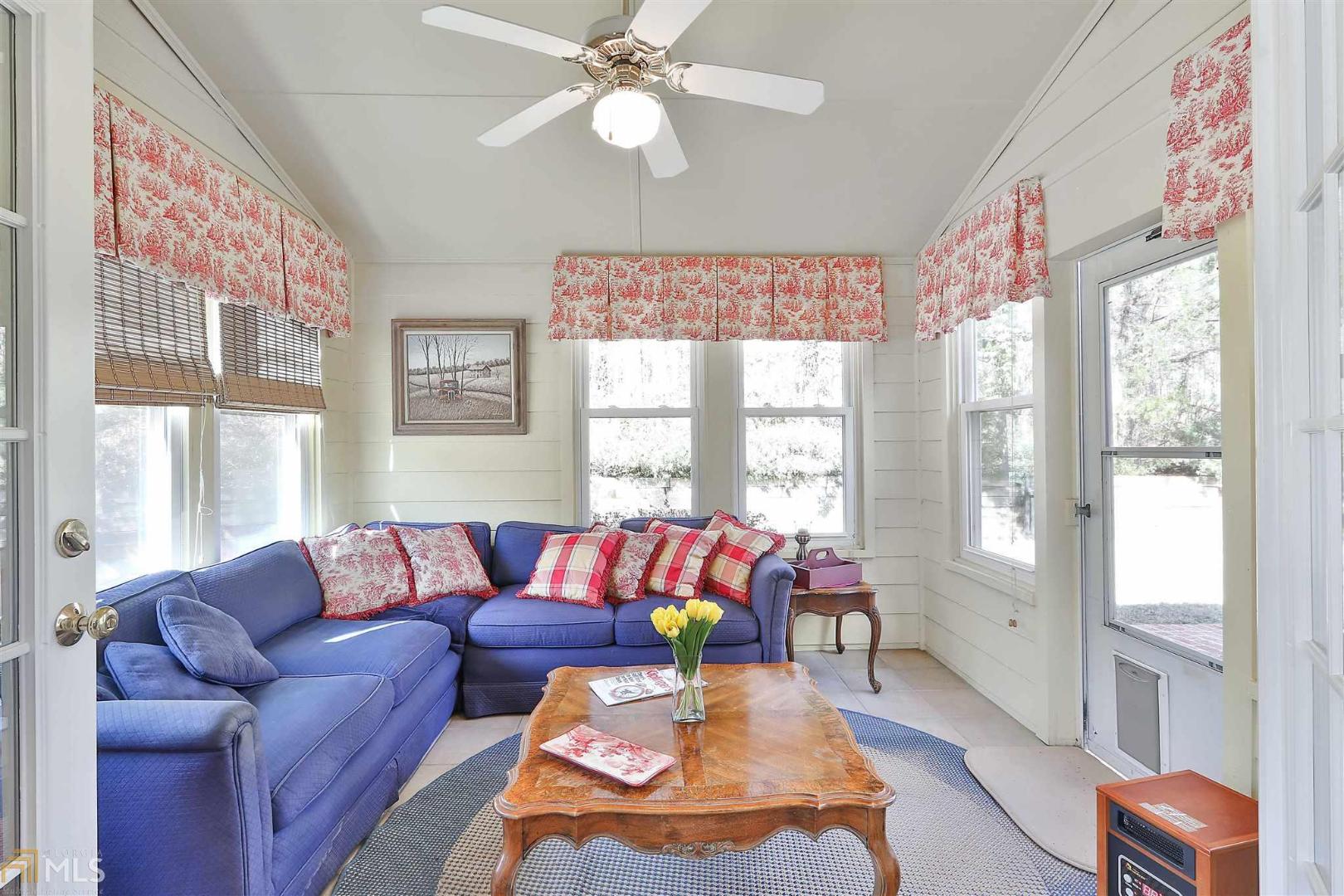 Larkins Landing - Residential