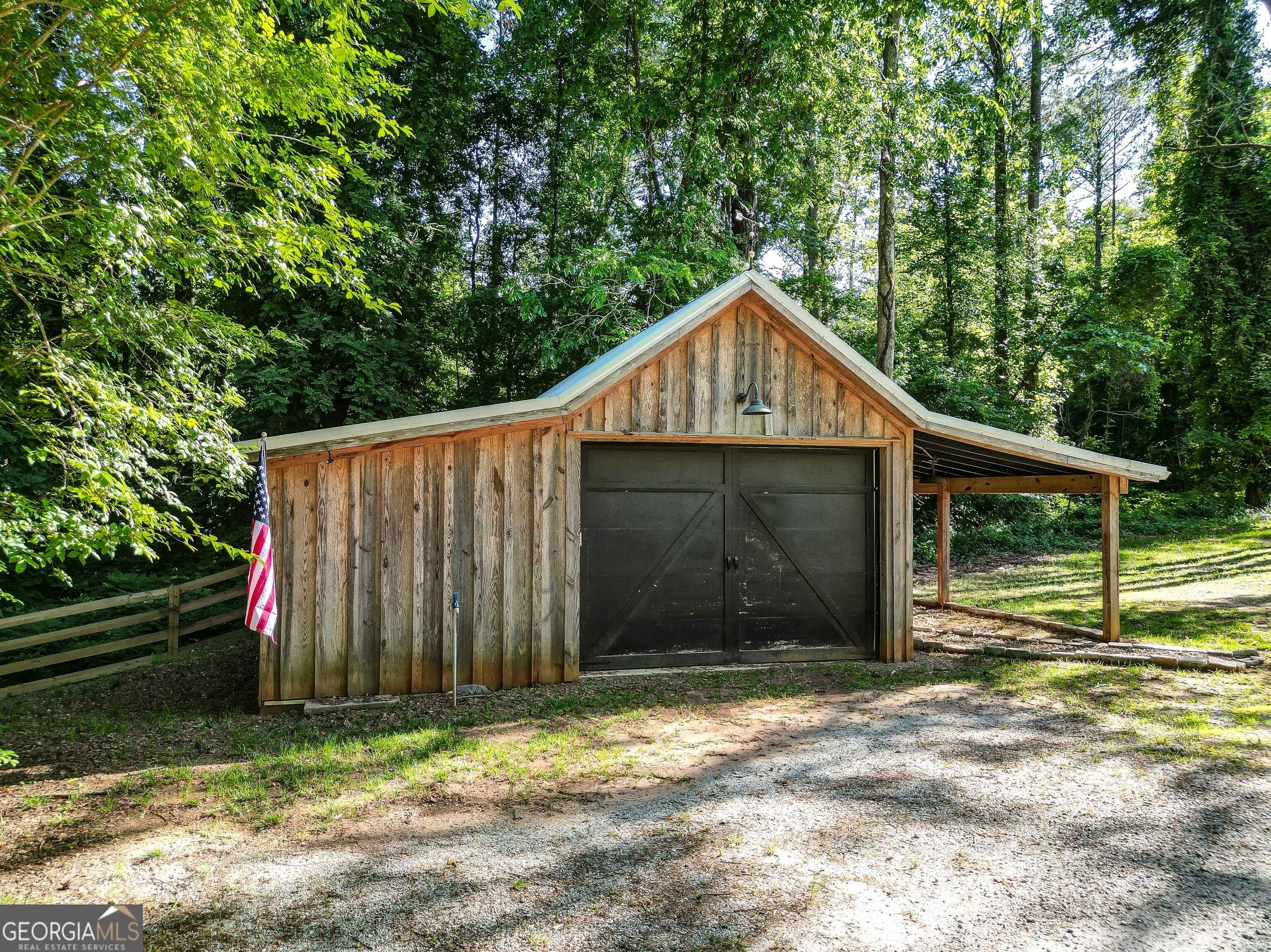 Newnan, Georgia, 30263, United States, 5 Bedrooms Bedrooms, ,6 BathroomsBathrooms,Residential,Pending,2045518