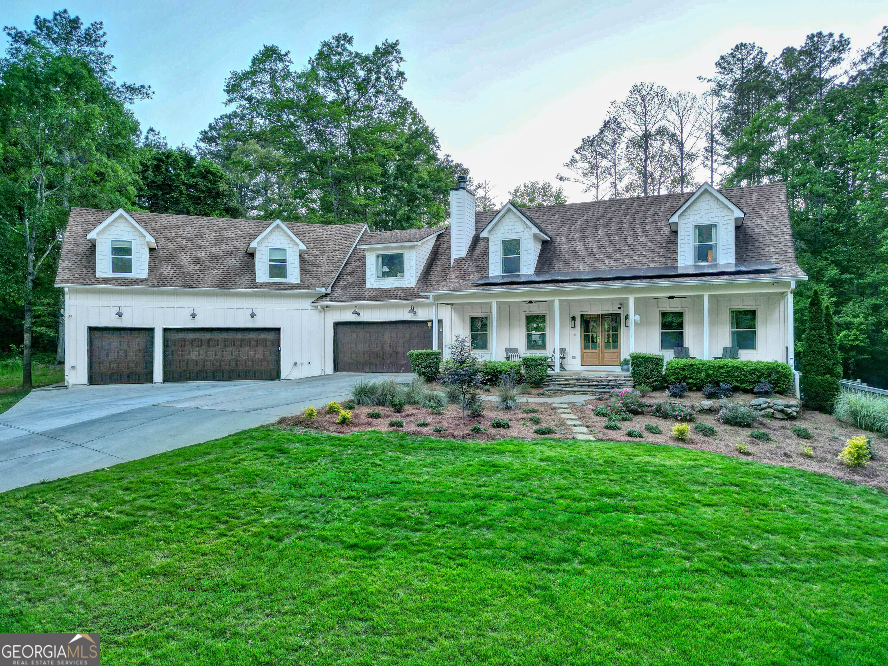 Newnan, Georgia, 30263, United States, 5 Bedrooms Bedrooms, ,6 BathroomsBathrooms,Residential,Pending,2045518