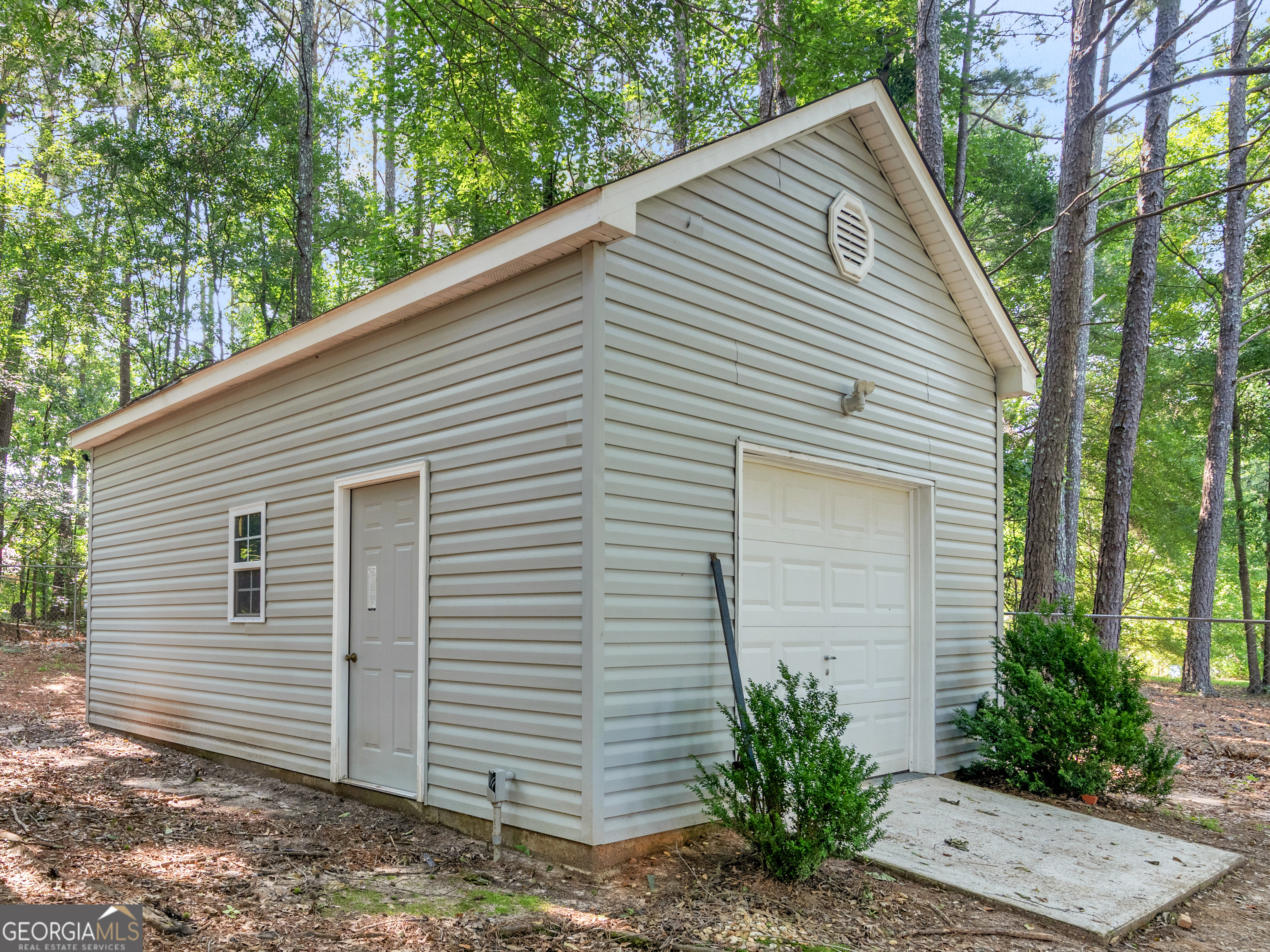 Hampton, Georgia 30228, United States, 3 Bedrooms Bedrooms, ,2 BathroomsBathrooms,Residential,Pending,158395