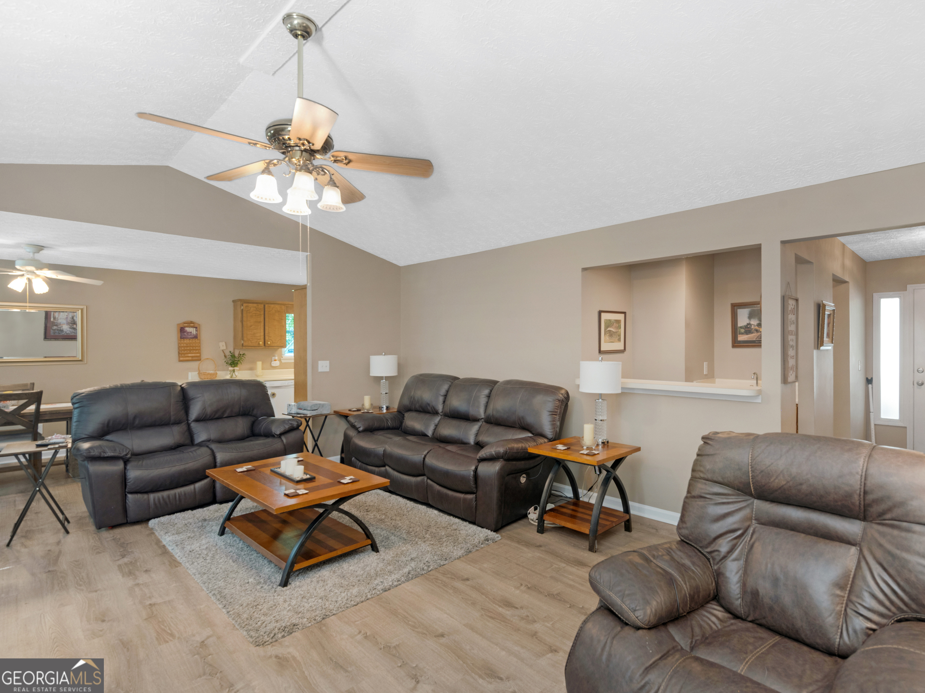 Hampton, Georgia 30228, United States, 3 Bedrooms Bedrooms, ,2 BathroomsBathrooms,Residential,Pending,158395