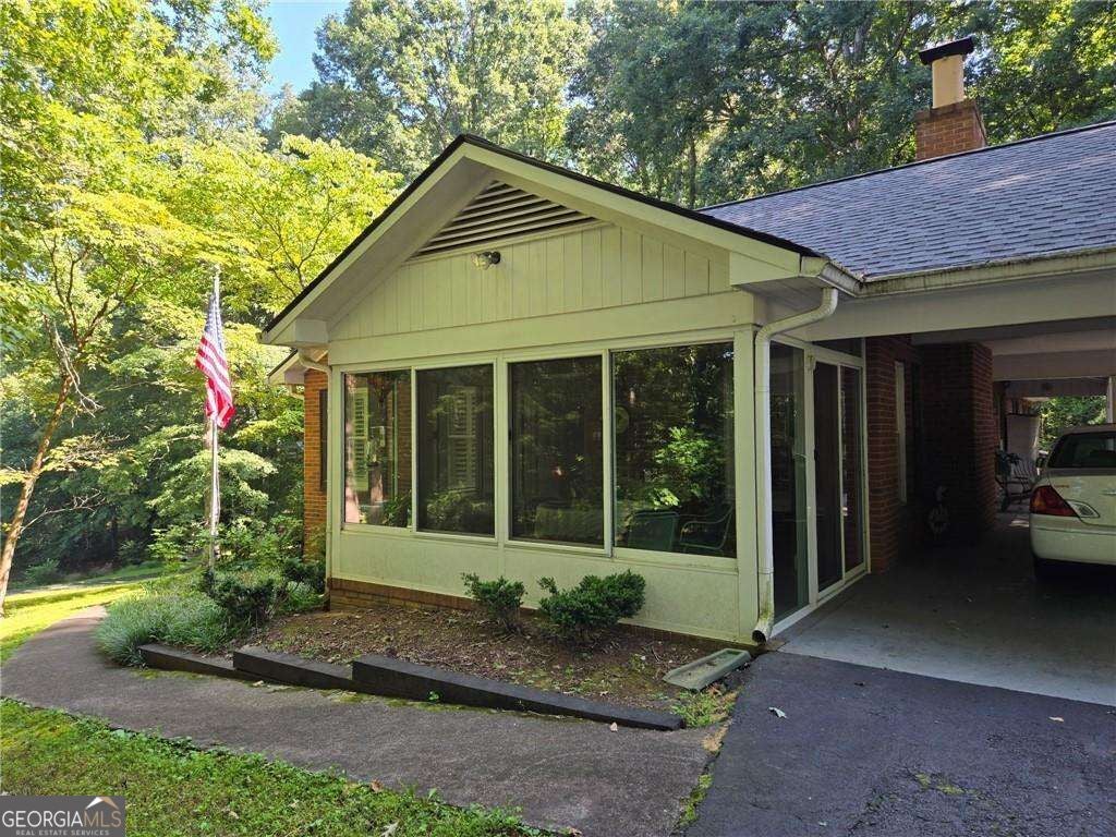 2306 E Cherokee DR