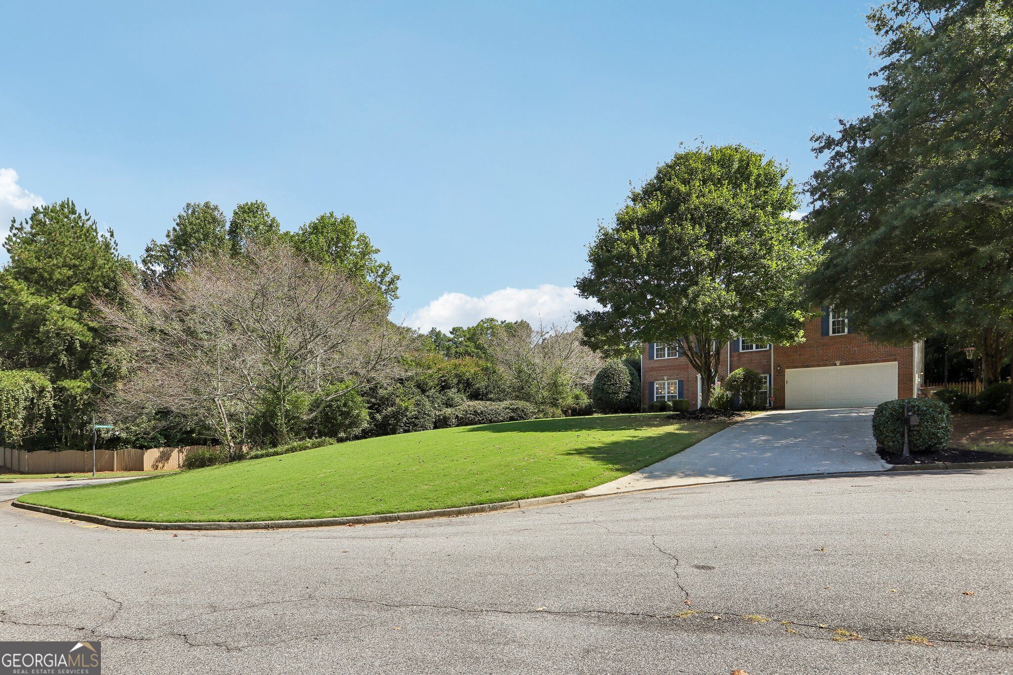 3015 Saint Andrews CT