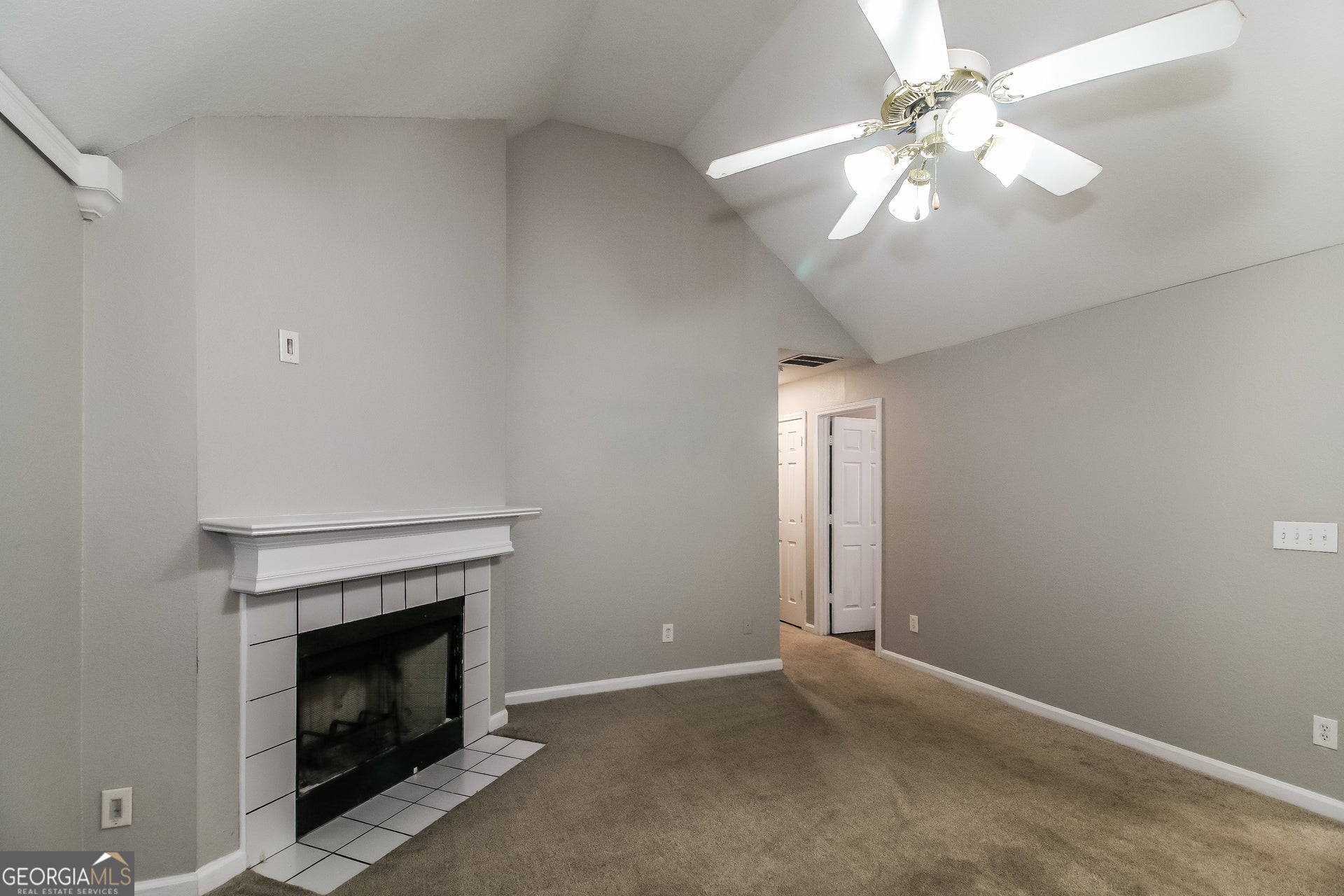 4525 Ravenwood PL