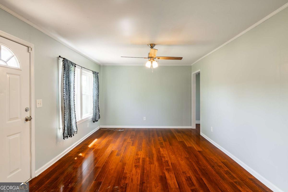 386 Sandy Creek RD