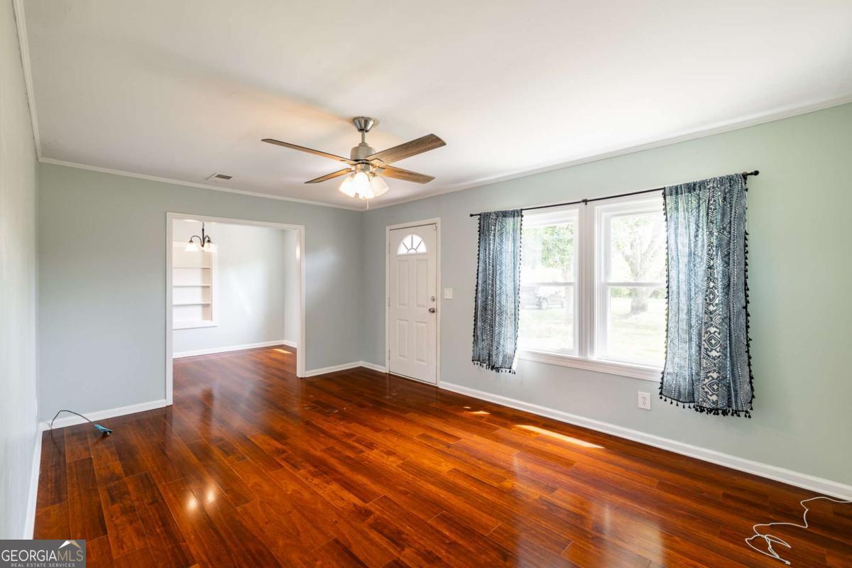 386 Sandy Creek RD
