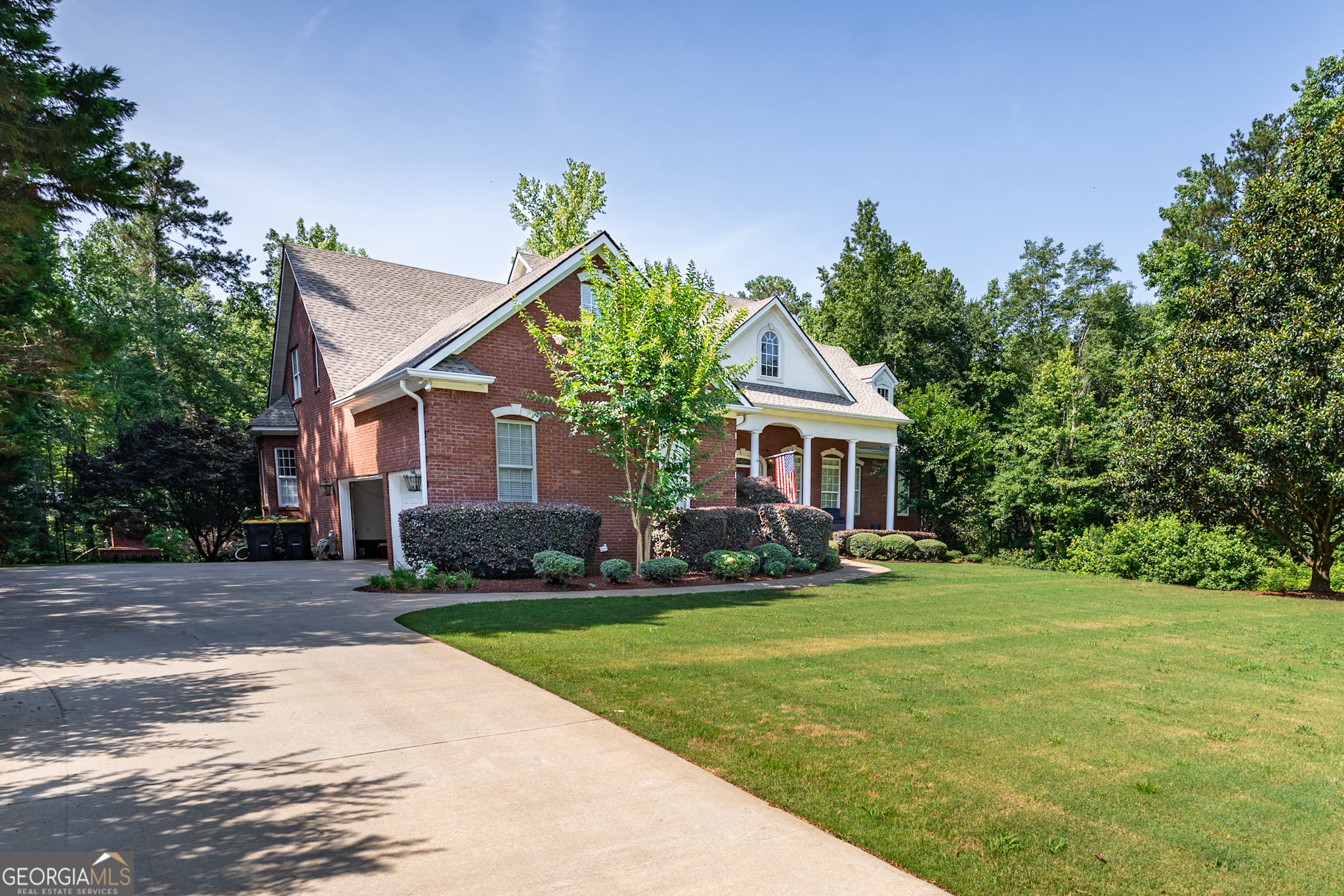 97 Windermere CIR
