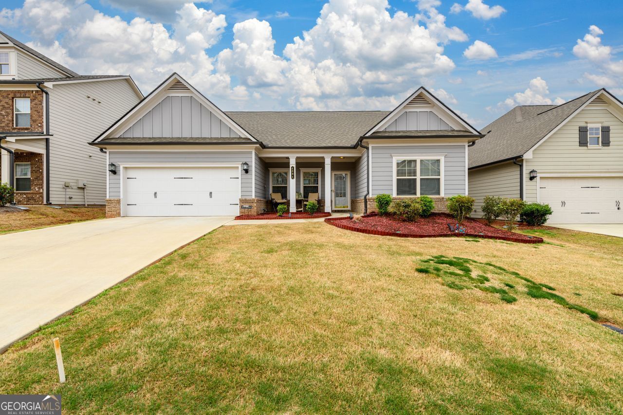 4684 SILVER OAK DR SW