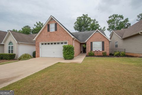 A home in Newnan