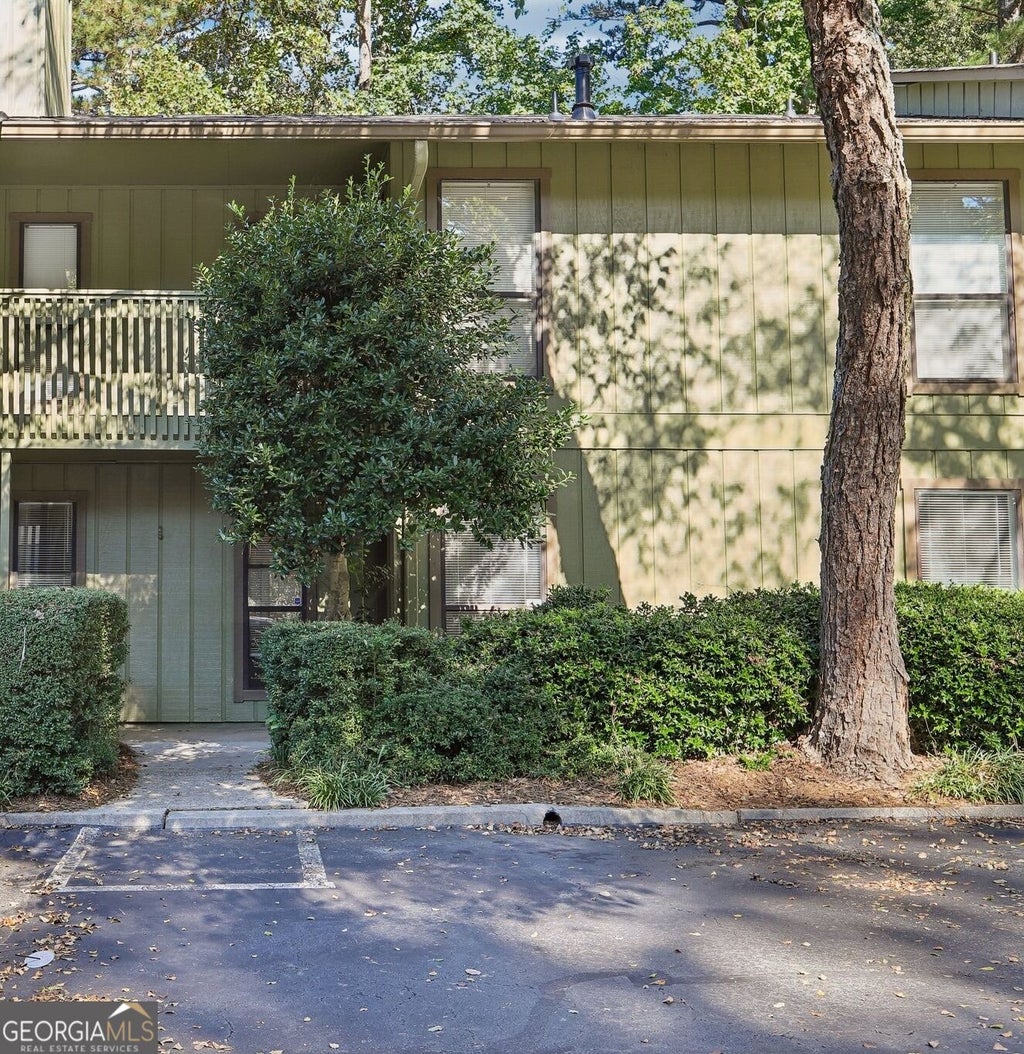 Photo of 402 Dunbar Drive, Dunwoody, GA 30338 (MLS # 10869797)