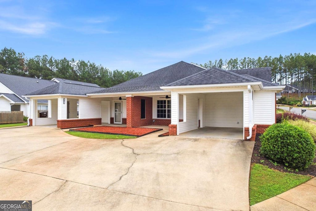Photo of 150 Old Mill Road #117, Cartersville, GA 30120 (MLS # 10816249)