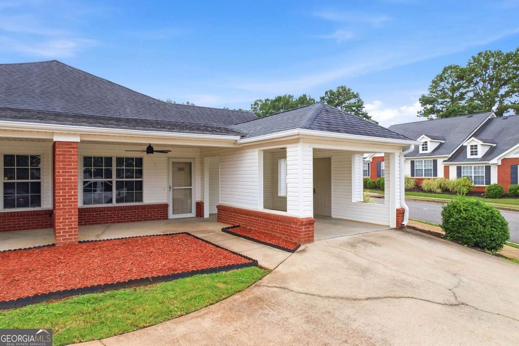Photo of 150 Old Mill Road #117, Cartersville, GA 30120 (MLS # 10816249)