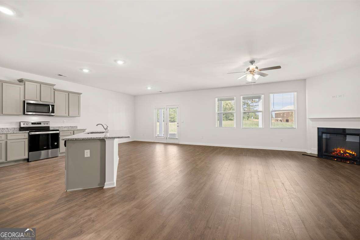 352 Abbott RD
