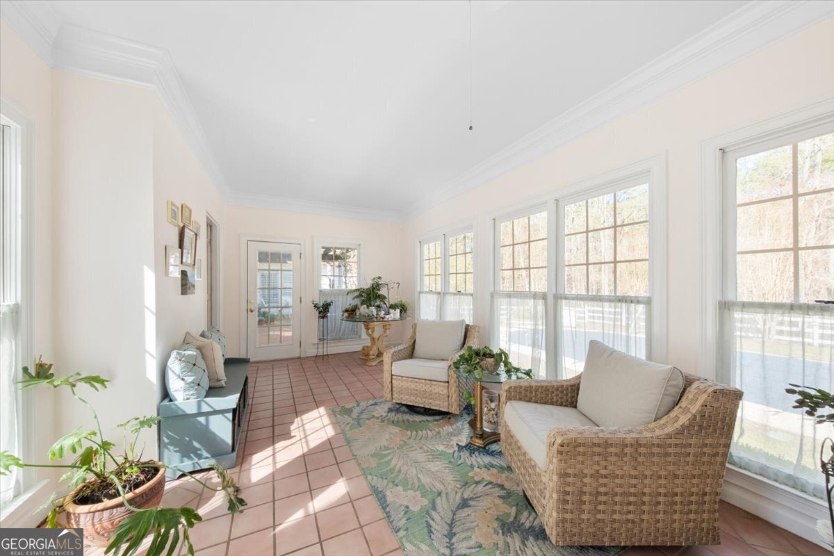 670 Middlesex DR