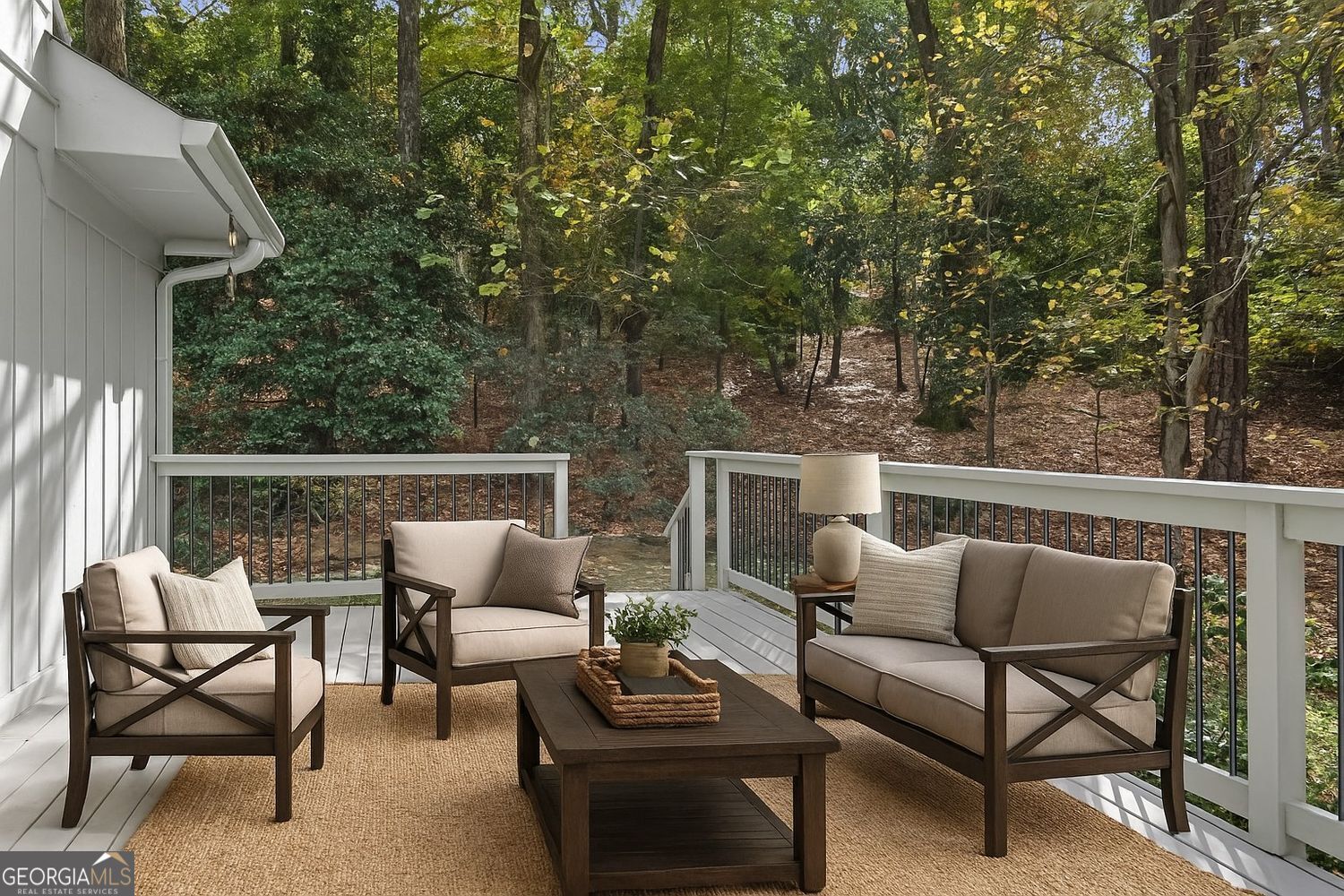 HIDDEN BRANCHES - Residential