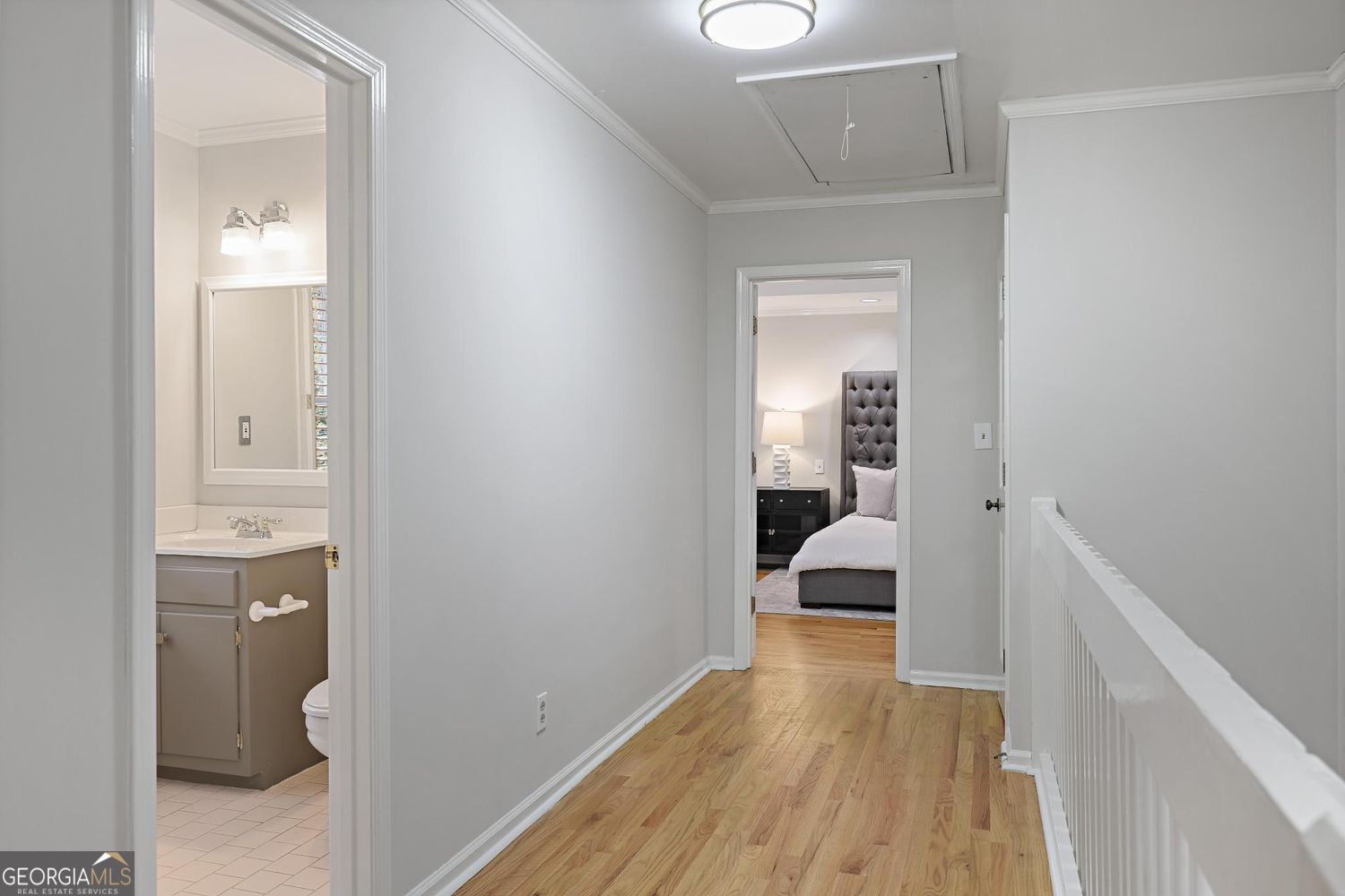 HIDDEN BRANCHES - Residential