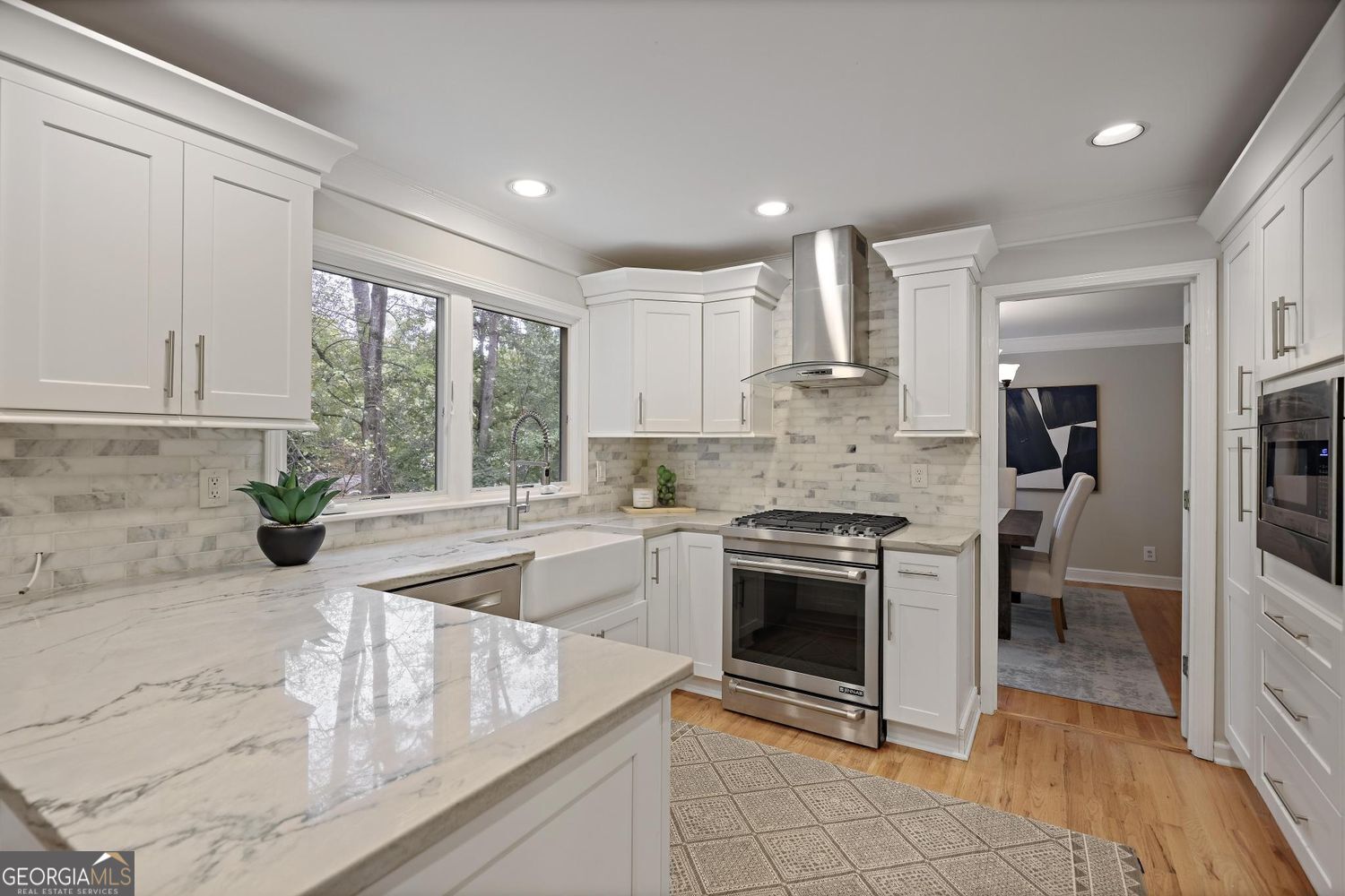 HIDDEN BRANCHES - Residential