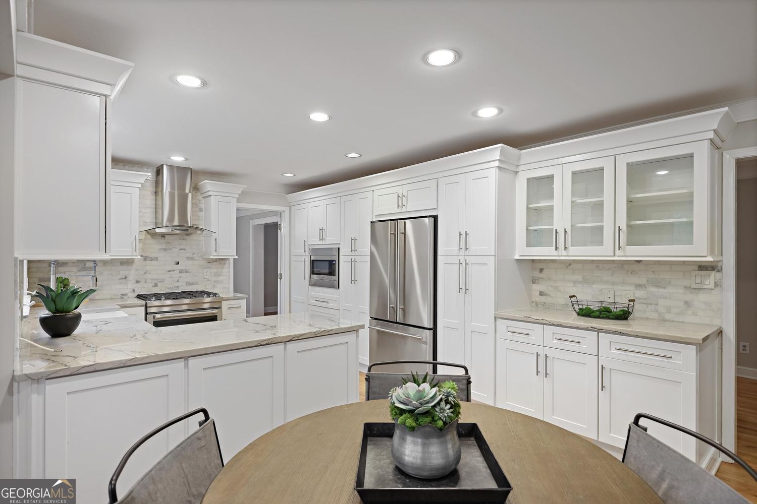 HIDDEN BRANCHES - Residential